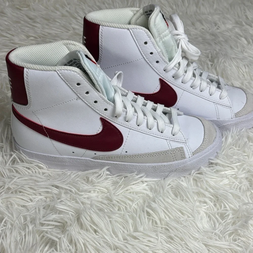 Nike Blazer Mid '77 Unisex Kids Shoes Sneakers